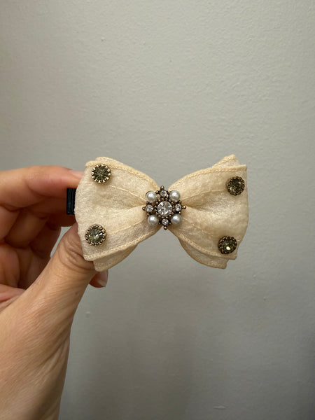 Hair Bow | Royal Cream