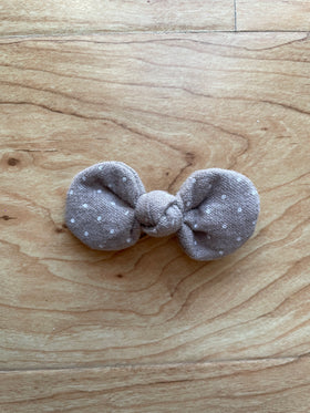 Peanut Bow | Polka Beige