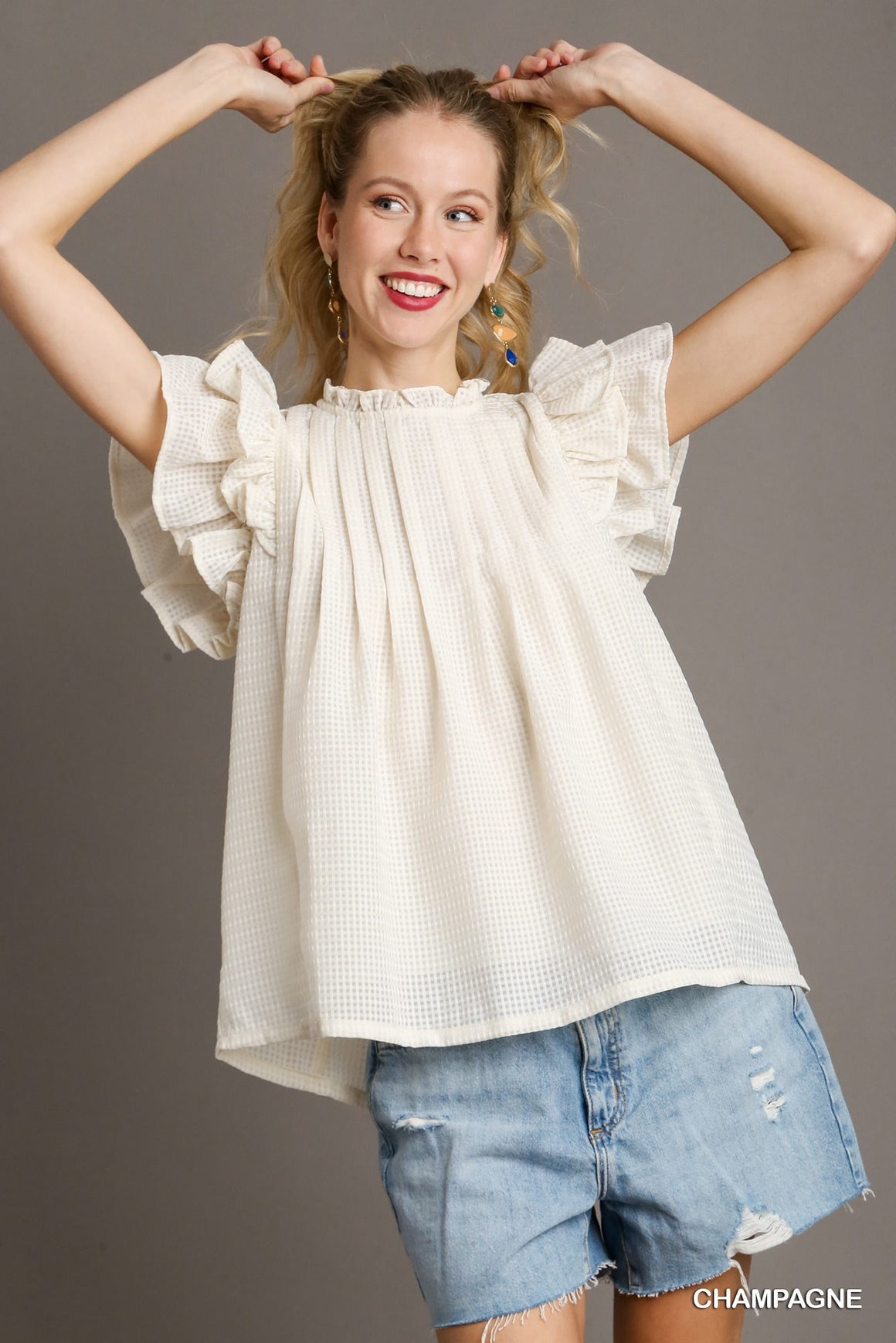 Top | Ruffle Round Neck