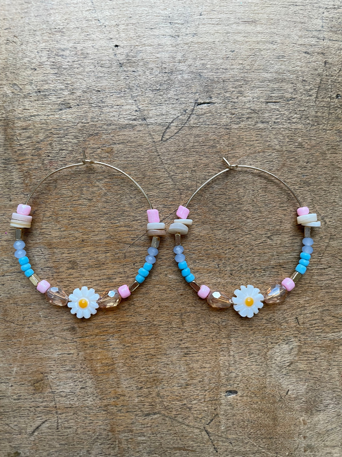 Earrings | Flower Pink Daisy Hoops