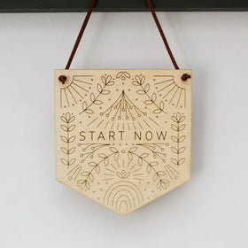 Wooden Banner | Start Now