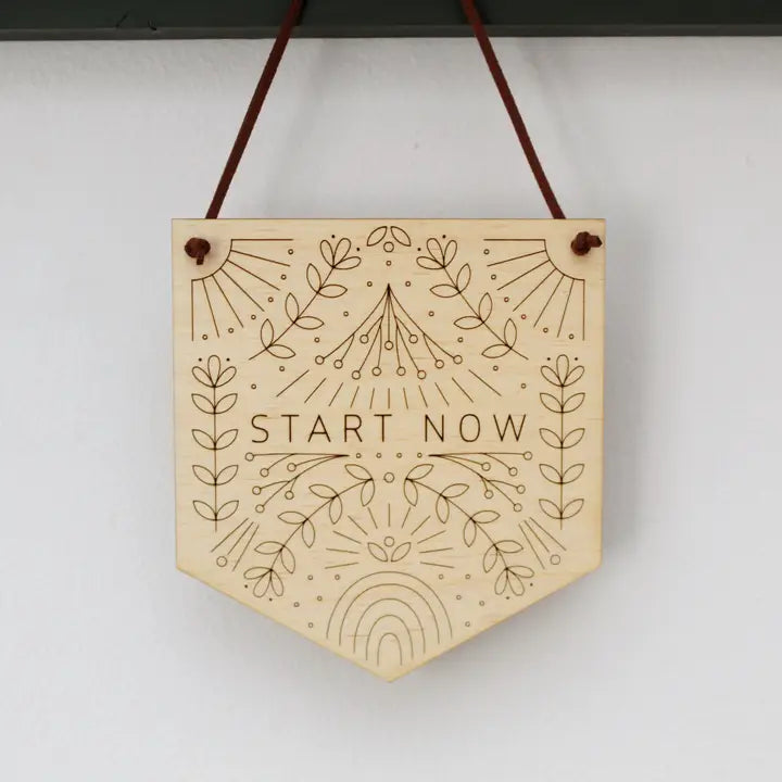 Wooden Banner | Start Now