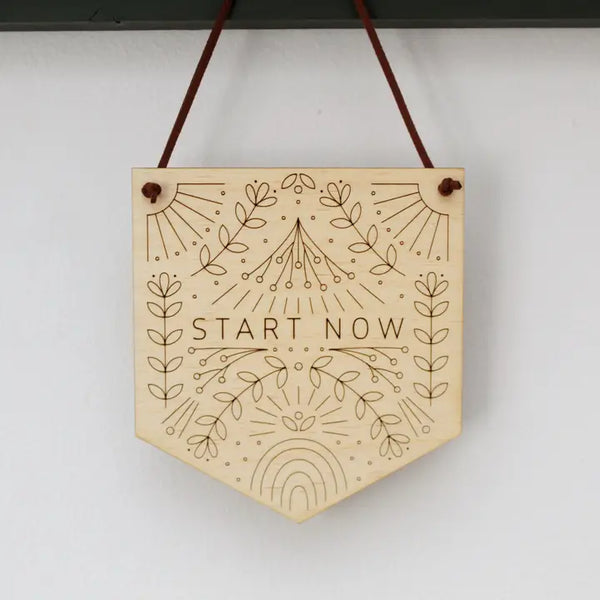 Wooden Banner | Start Now