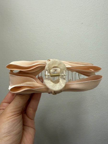 Claw Clip | Silk Nude Bow