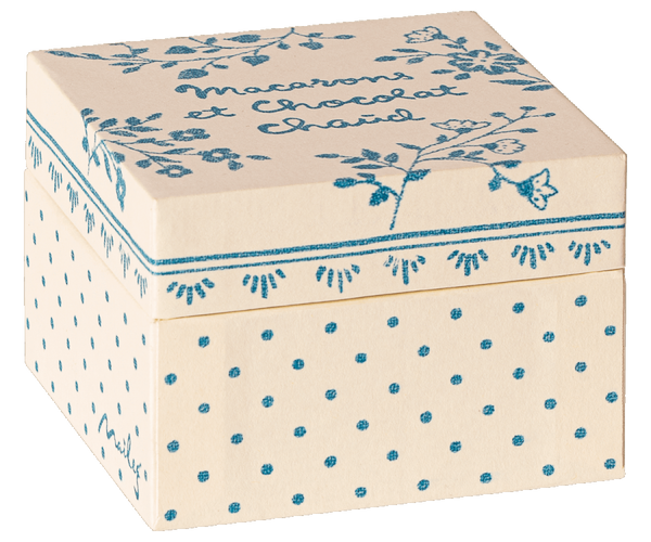 Macarons Et Chocolat Chaud