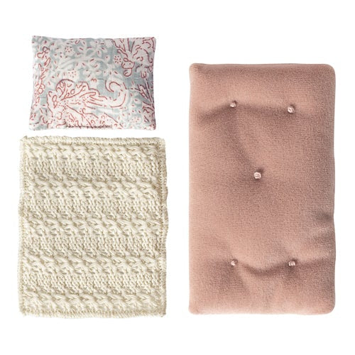 mouse daybed bedding